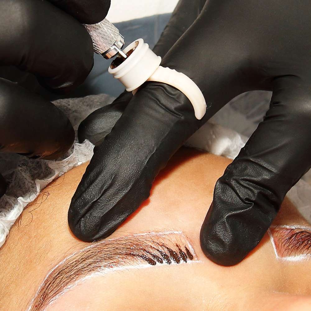 técnica de microblading para cejas perfectas