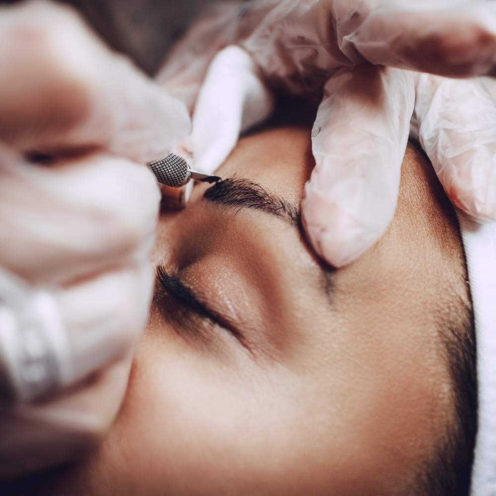 microblading técnica de relleno para cejas despobladas