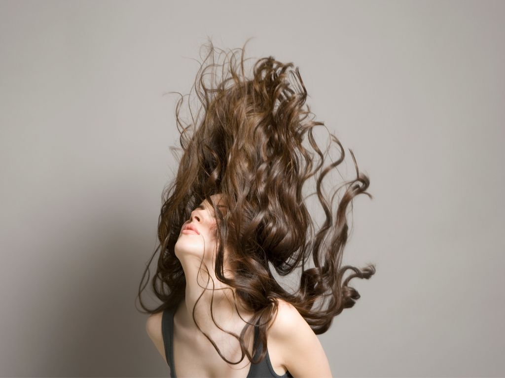 corte en cabello ondulado