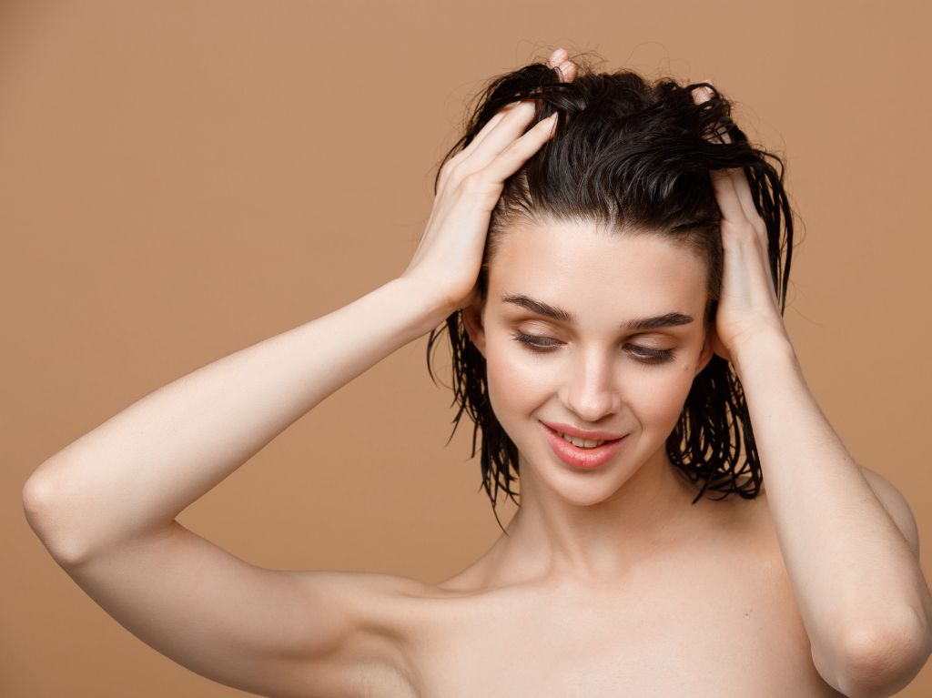 cabello wet