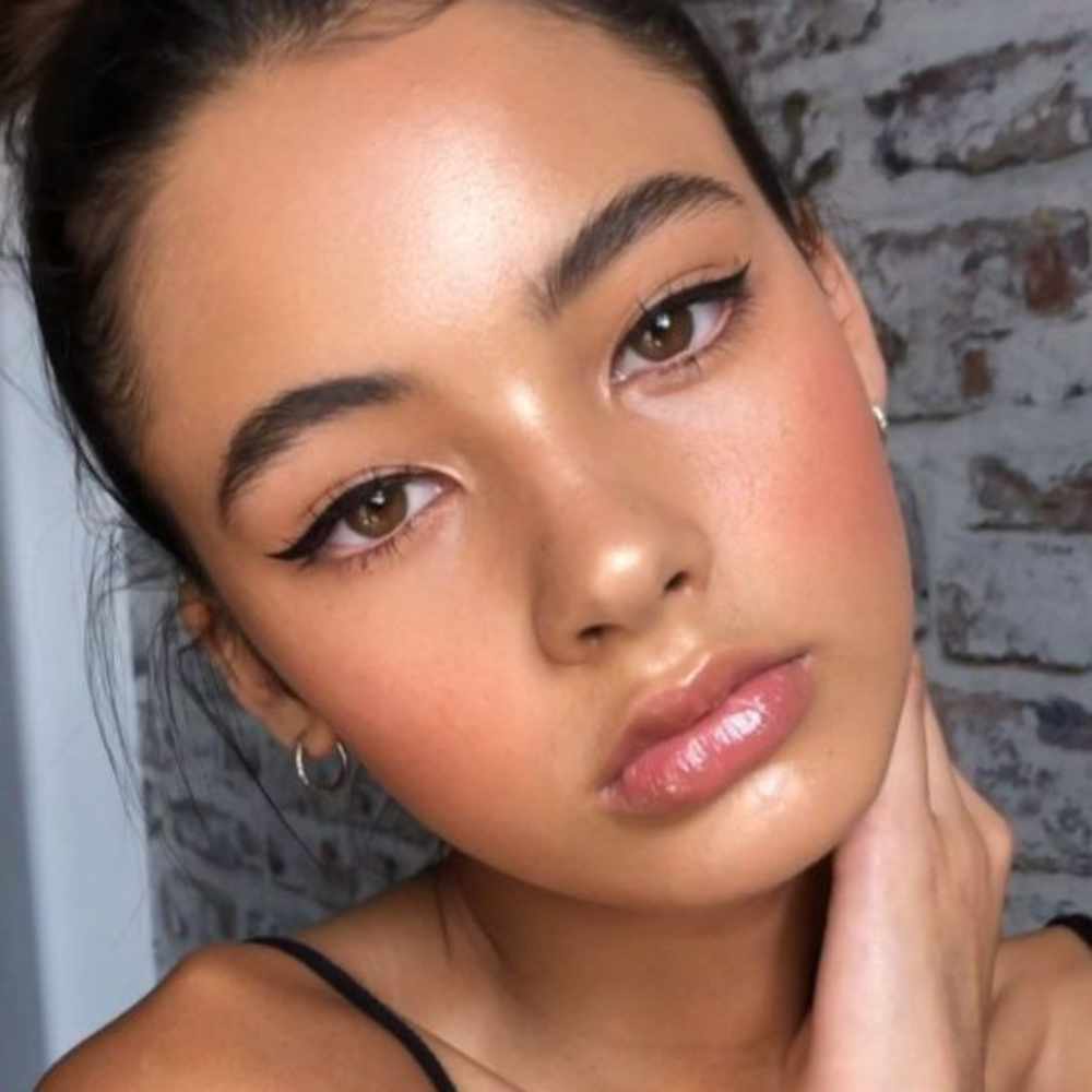 Maquillaje natural para morenas en menos de 15 minutos 0