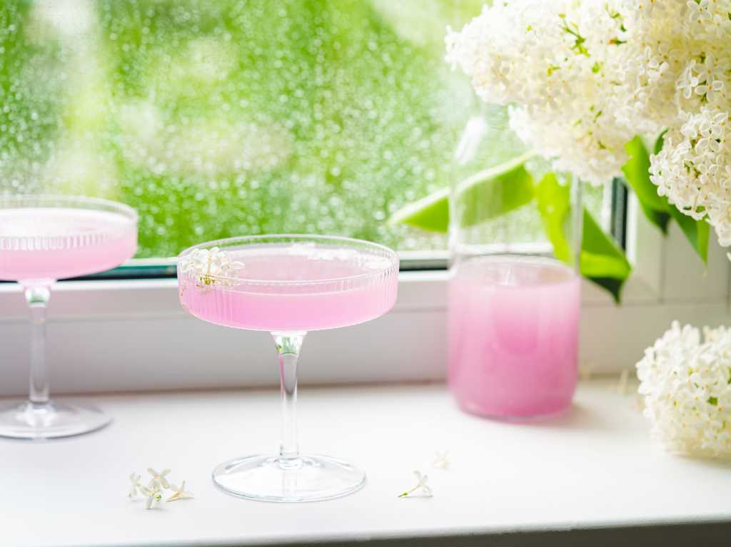 cocteles-rosas-para-una-pink-party-con-tus-amigas
