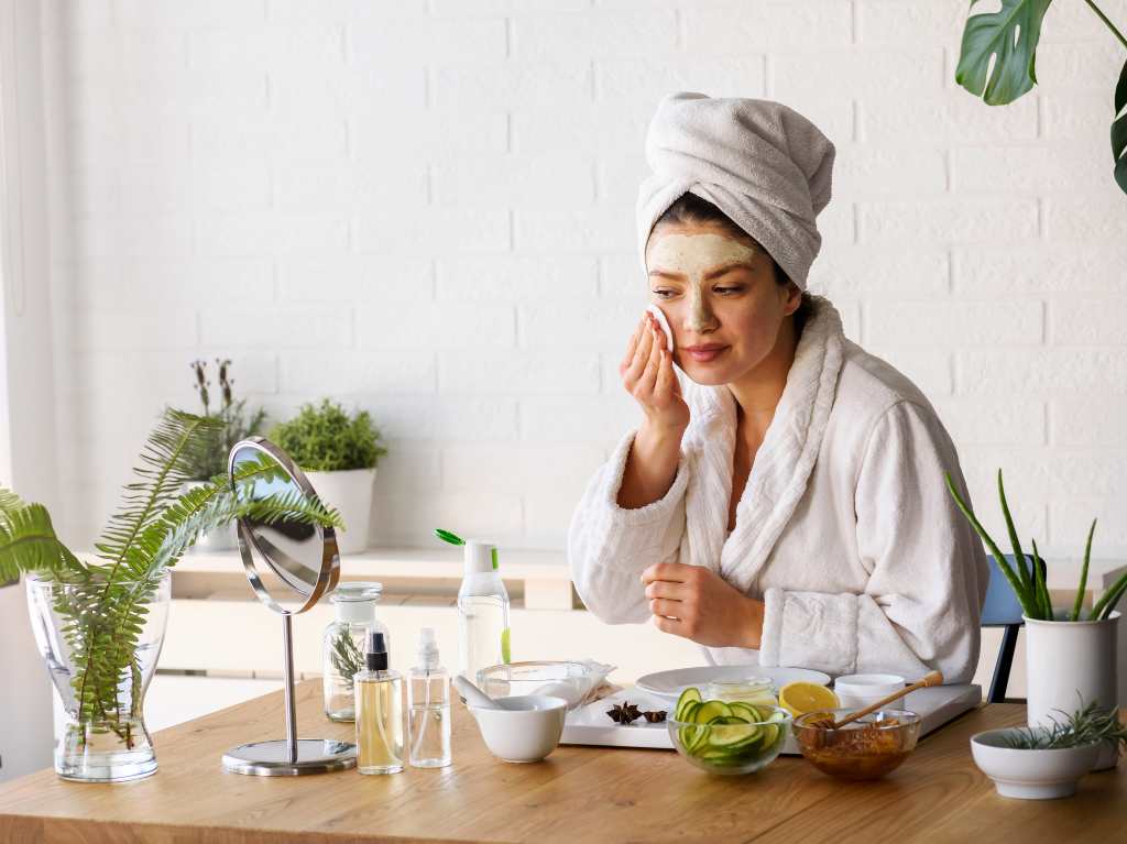 Rutina de skin care para piel con acné, recomendada por dermatólogos