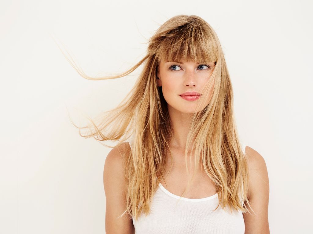 10 cortes de cabello con fleco que favorecen a las mujeres de cara redonda