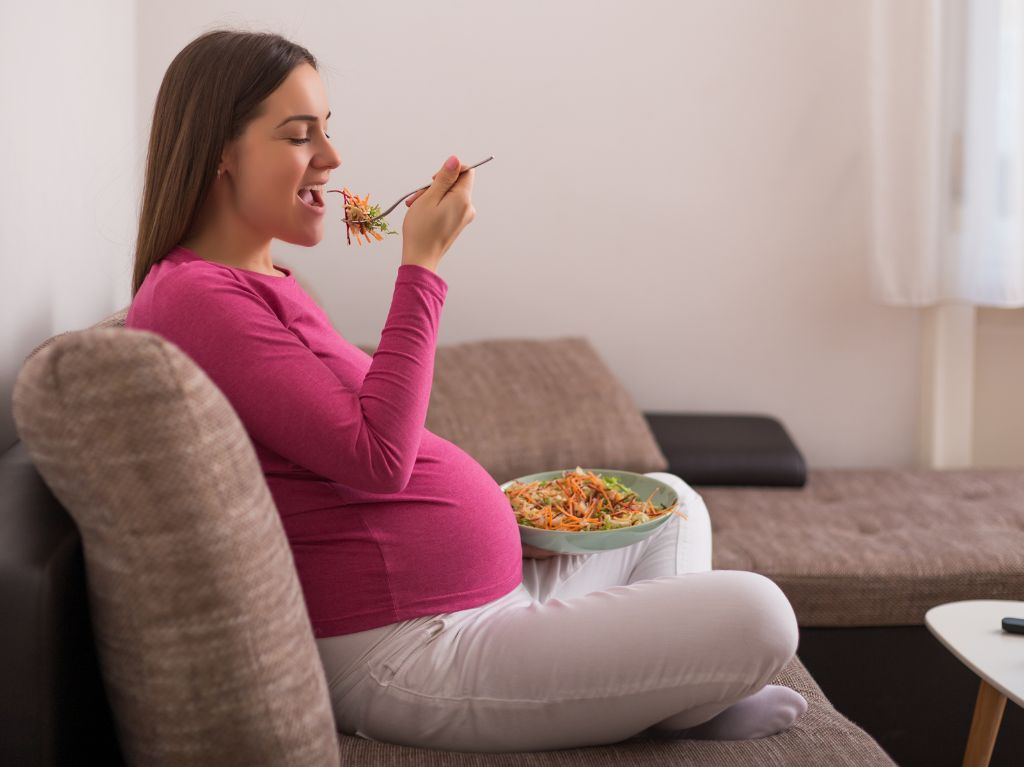 ¿Qué debo comer durante el embarazo?