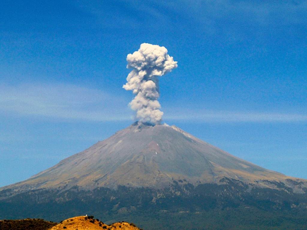 escuelas suspenden actividades presenciales por ceniza del Popocatépetl