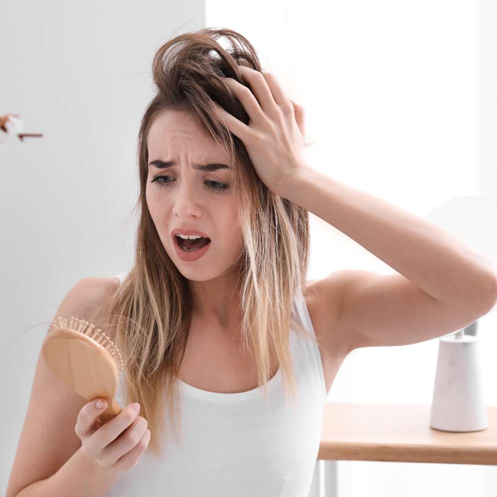 ¿Caída del cabello en mujeres? Causas y soluciones para evitarlo 0