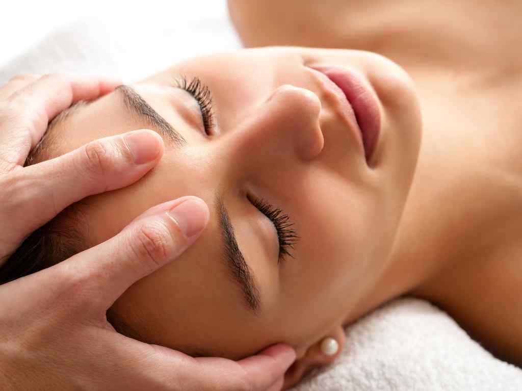 Gimnasia facial: ¿para qué sirve y qué beneficios tiene?