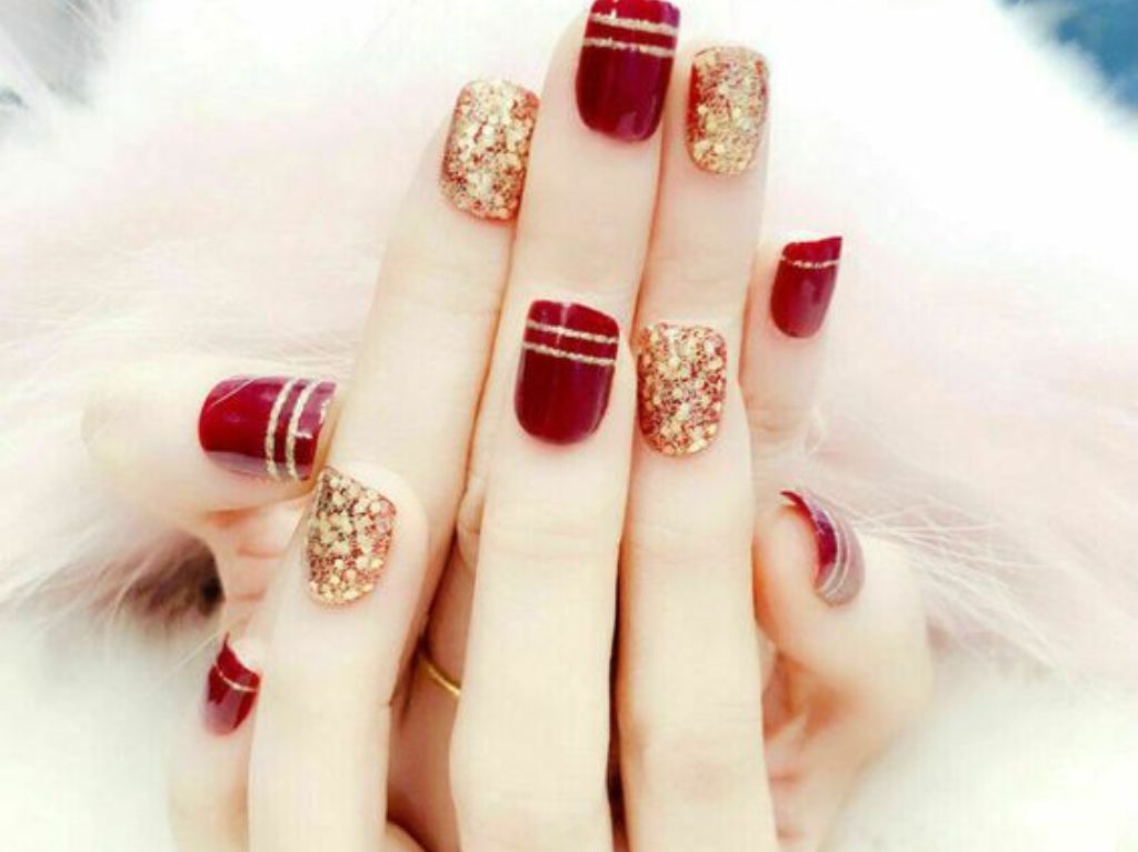 Ideas de uñas rojas con dorado: ¡Elegancia y estilo en tus manos!