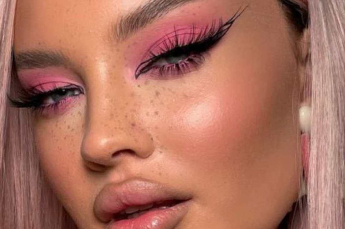 Maquillajes inspirados en Barbie ideales para pieles morenas