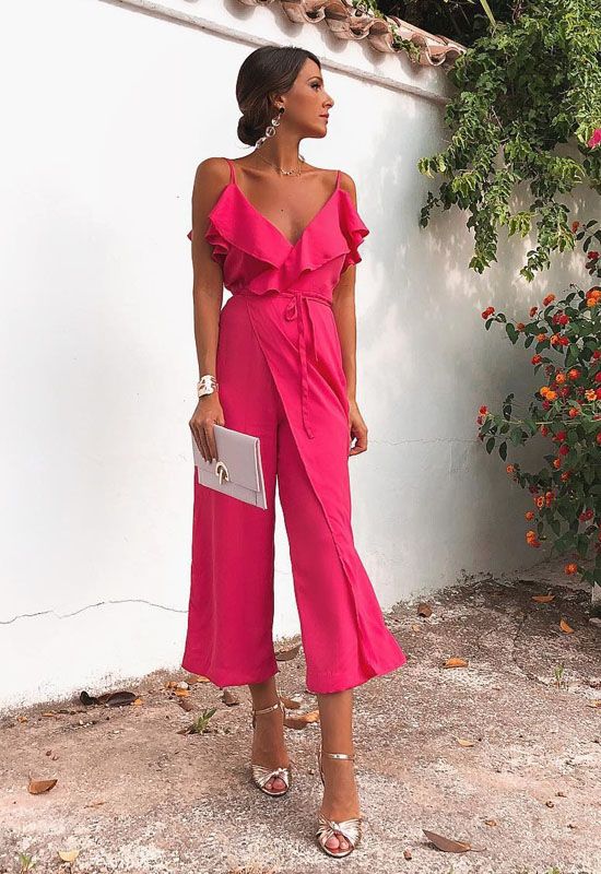 Ideas de Outfits para Bautizo: ¡Sé la Invitada más Elegante! 2