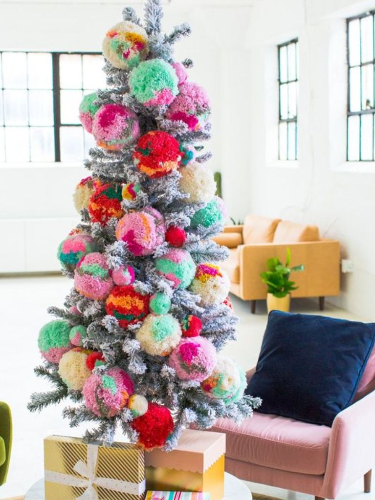 árbol de navidad pompones