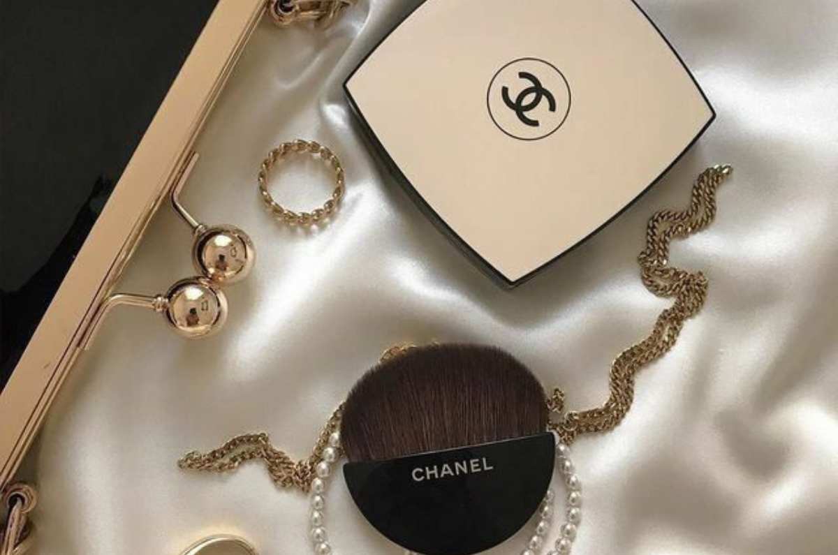 Descubre cómo usar los productos estrella del maquillaje Chanel