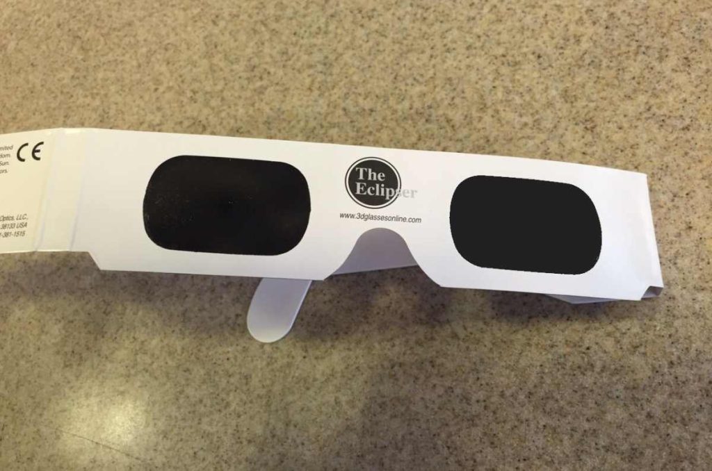 ¿Cómo hacer lentes caseros para ver el Eclipse Solar 2023? 0