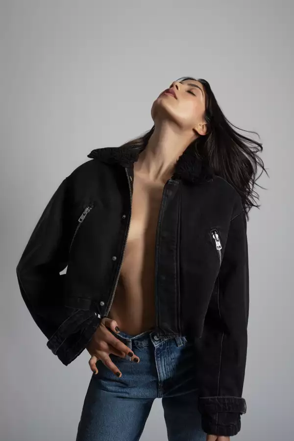 Bárbara López una de las mexicanas que protagoniza la nueva campaña de Calvin Klein 1
