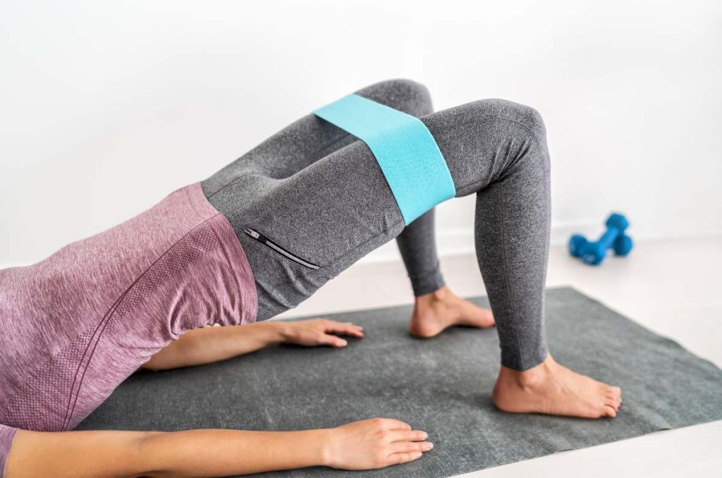 Ejercicios para tonificar pierna y glúteo sin ir al gimnasio 3