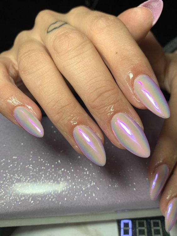 uñas efecto aurora