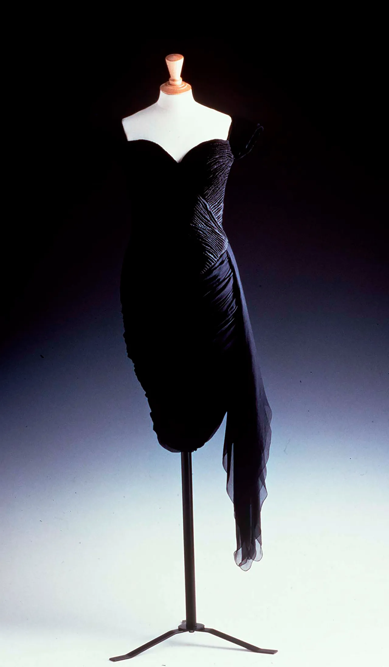 revenge-dress-princesa-diana