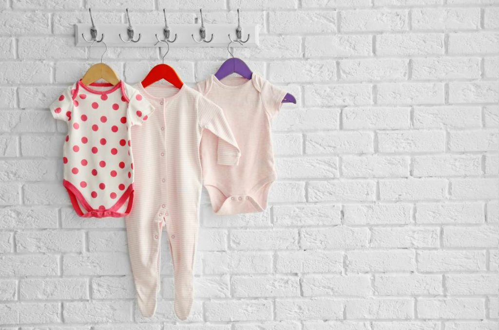 5 prendas de ropa para bebé que usarán en sus primeros meses 0