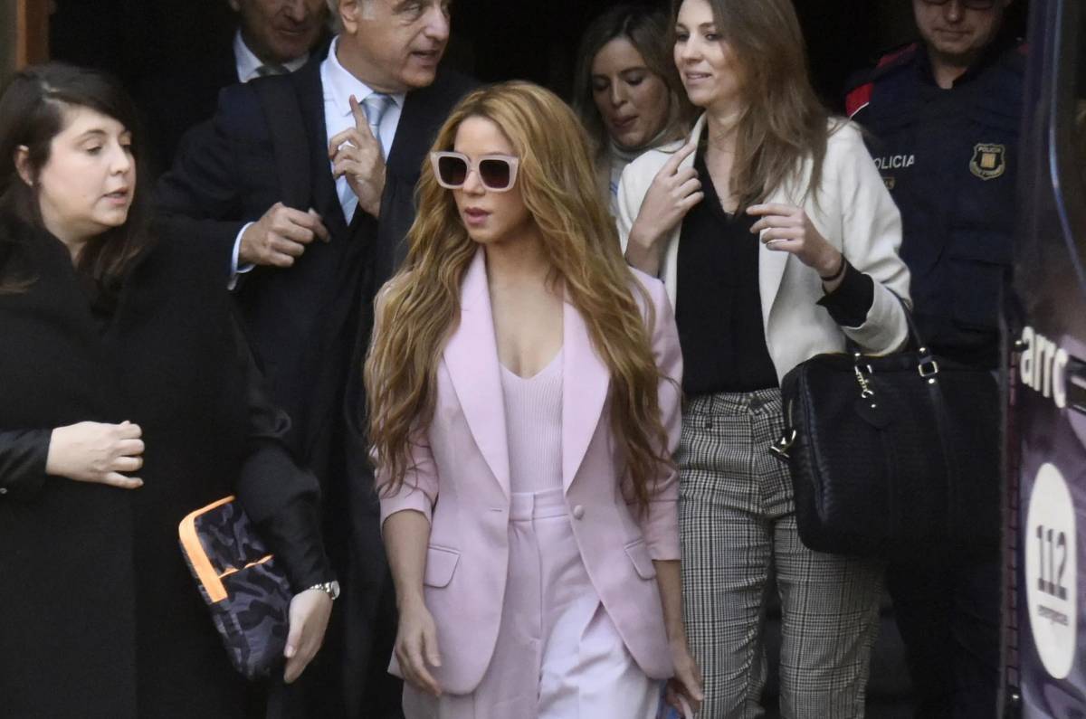El significado del ‘total look’ de Shakira para enfrentar juicio
