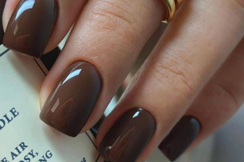 Colores de uñas que serán tendencia este invierno 6