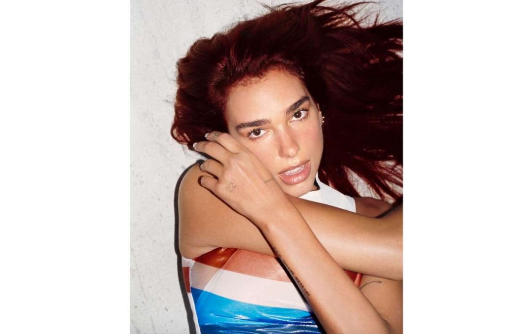 Cómo conseguir el cabello rojo de Dua Lipa con tinte de caja 0