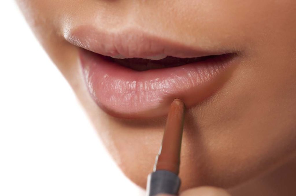 Dúos de labiales que te ayudarán a lograr el delineado de labios de los 90 1