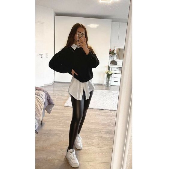 Outfits con leggings negros para verte más arreglada en el trabajo en invierno 4