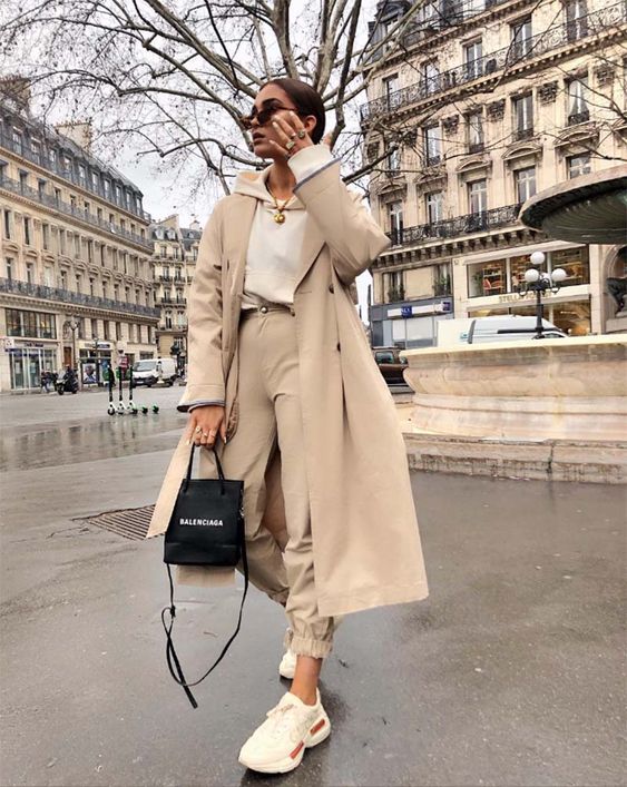 Outfits beige para lucir más elegante en el trabajo durante invierno 2