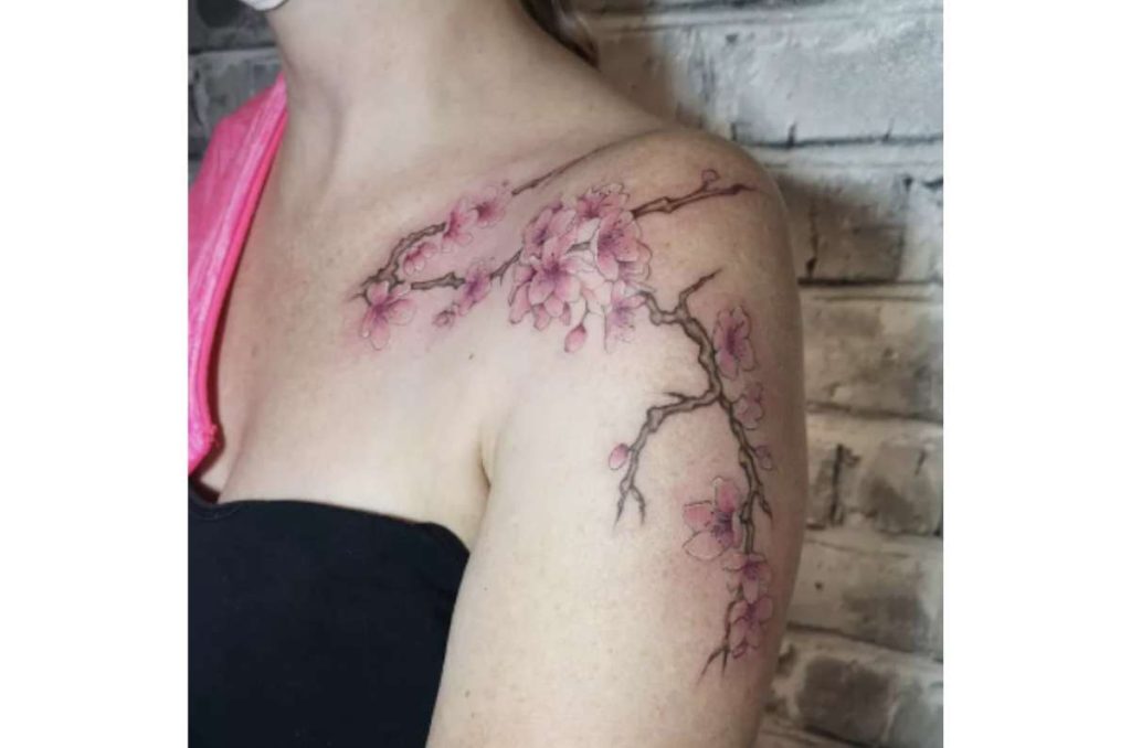 tatuaje de flor largo
