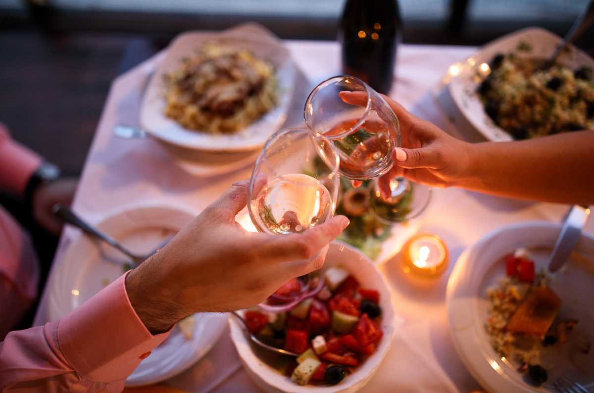 5 tips para organizar una cena romántica en casa