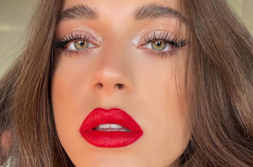 rojo fresa color de labios