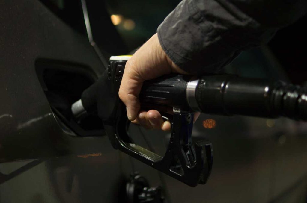 como pagar la gasolina para que sea deducible ante el sat