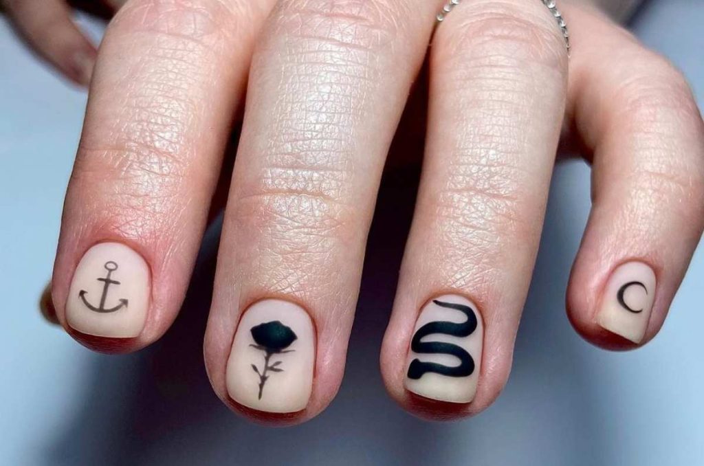 10 diseños de uñas minimalistas negras para verte classy 8