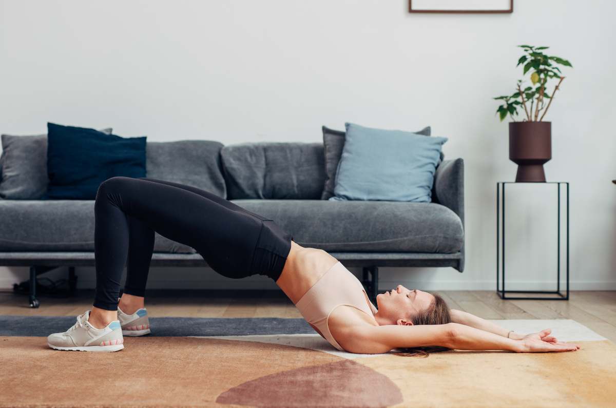 Ejercicios para tonificar pierna y glúteo sin ir al gimnasio