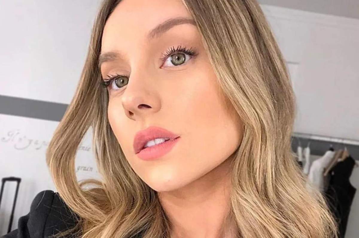 Cómo replicar el clásico maquillaje natural de Ester Expósito para estilizar tu rostro