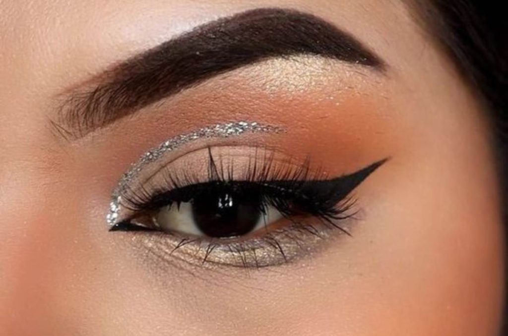 Delineados aesthetic: dale brillo a tus ojos con esta tendencia 11