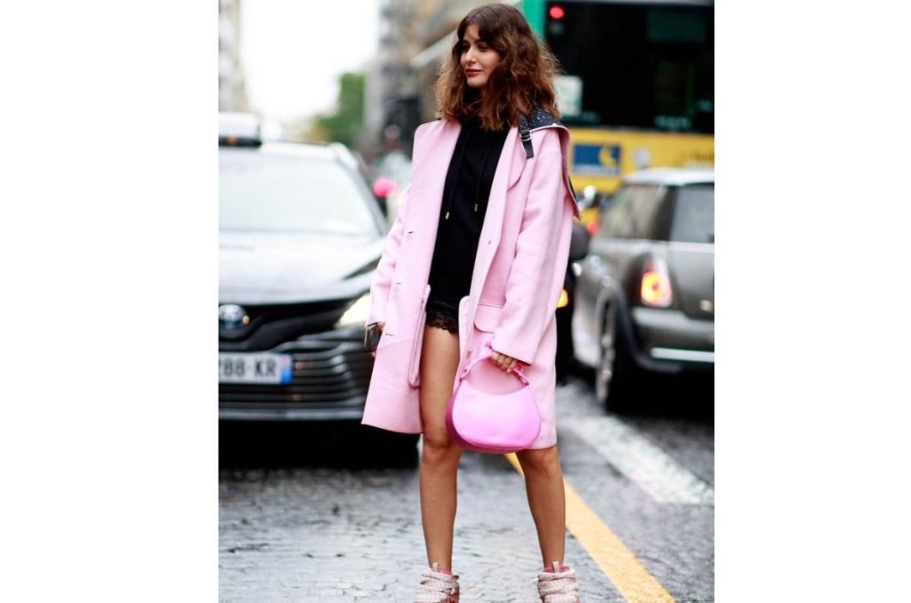 Outfits cómodos para enfrentar los cambios de clima en verano 0