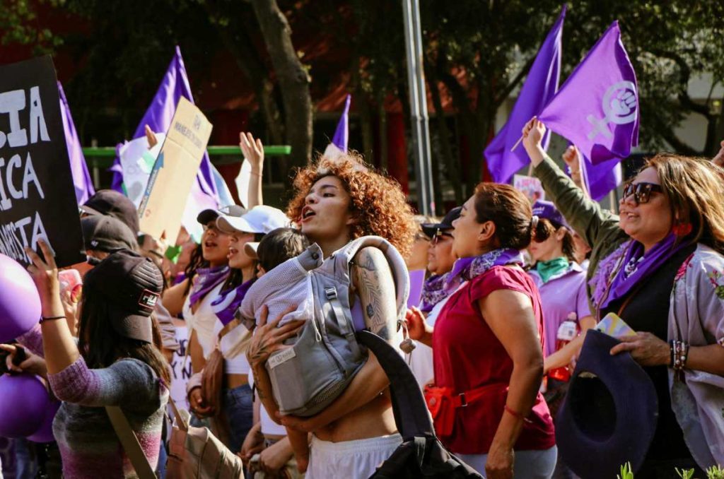 Colectivas para ir a marchar el 8M