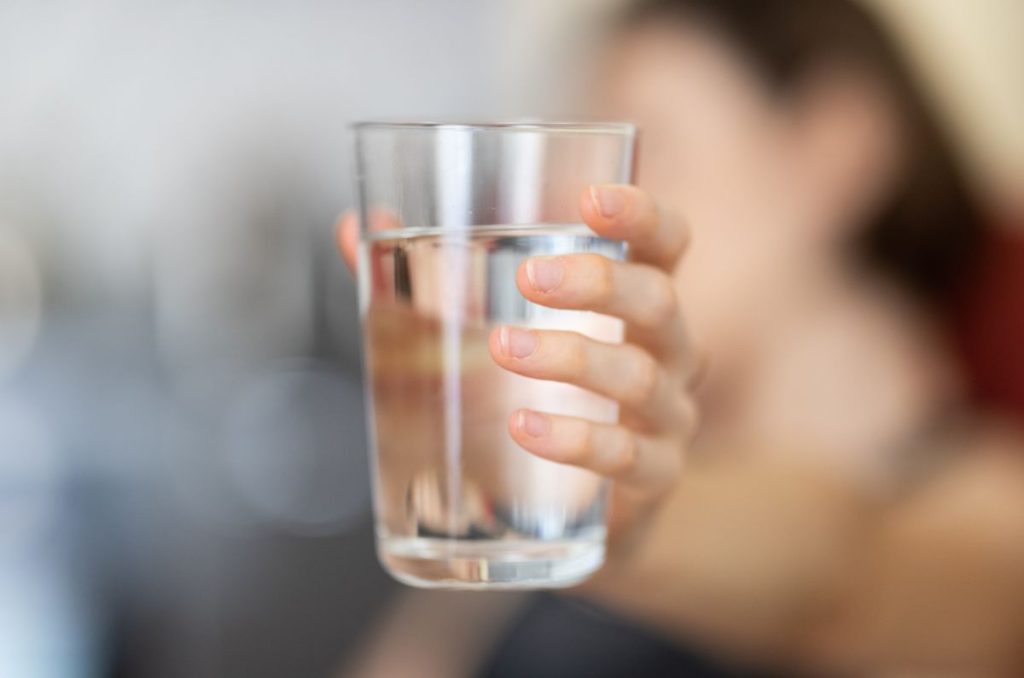 Vaso con agua