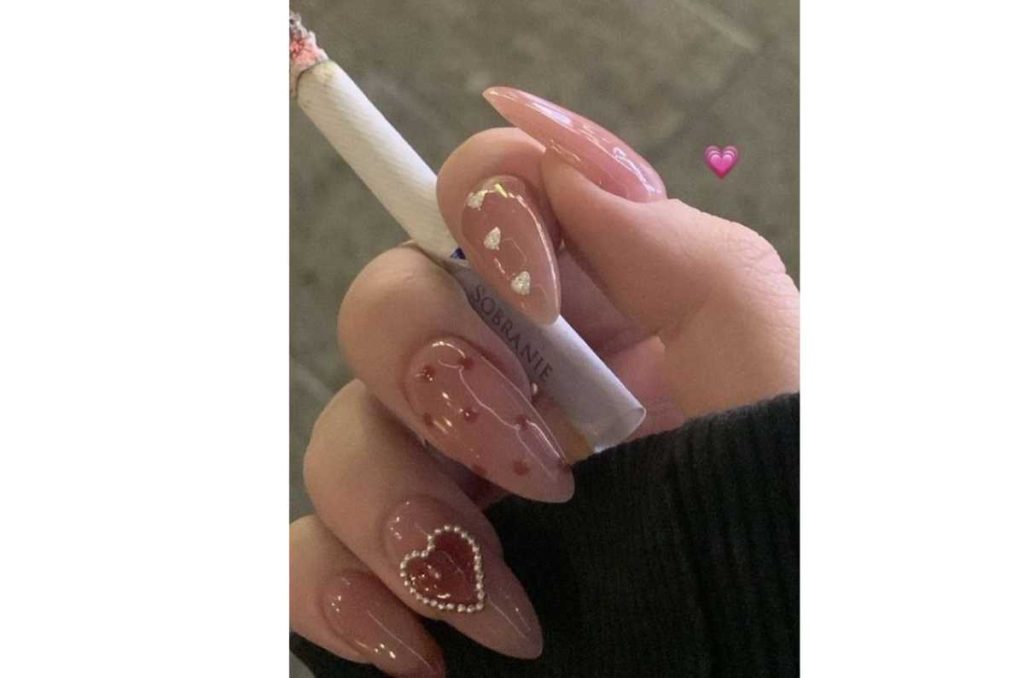 5 ideas de uñas coquette para un manicure romántico 2