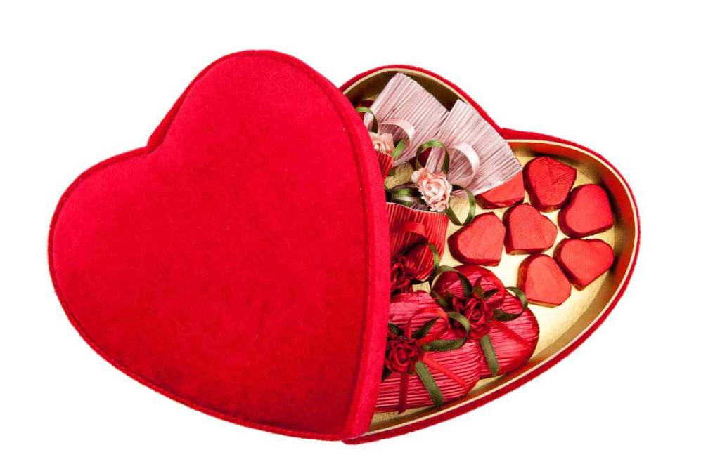 Este es el curioso significado de regalar chocolates en San Valentín 2