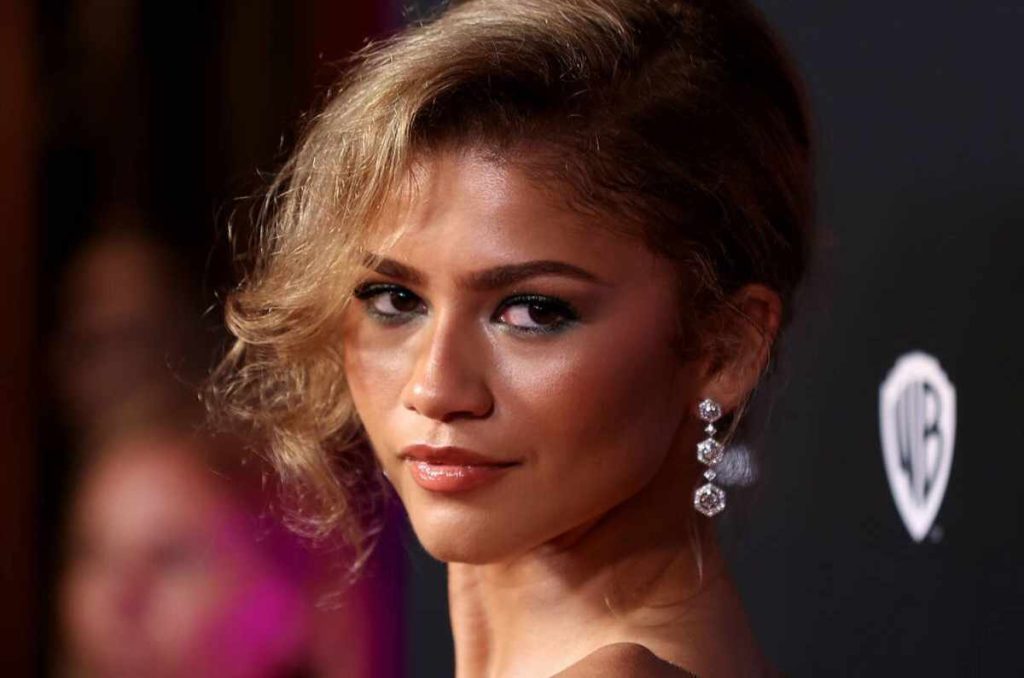 El maquillaje de Zendaya perfecto para morenas con ojos cafés 2