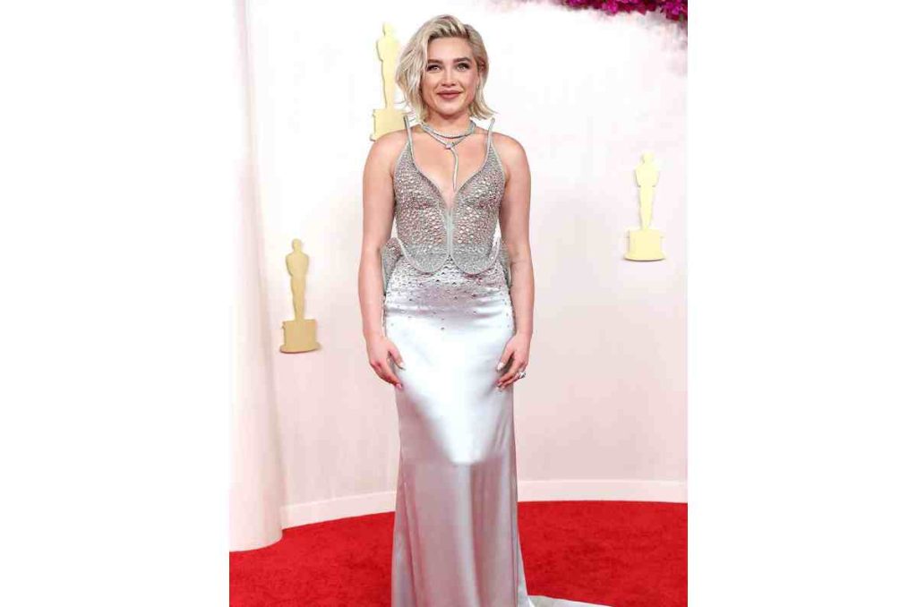 Las mejores vestidas y los looks más icónicos de los premios Oscar 2024 4