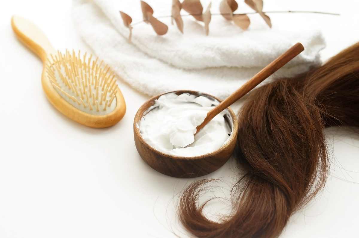 Cómo quitar el frizz del cabello y lucir una melena sedosa