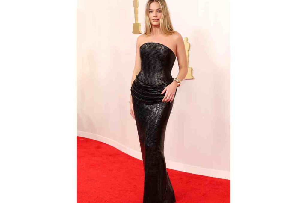 Las mejores vestidas y los looks más icónicos de los premios Oscar 2024 2