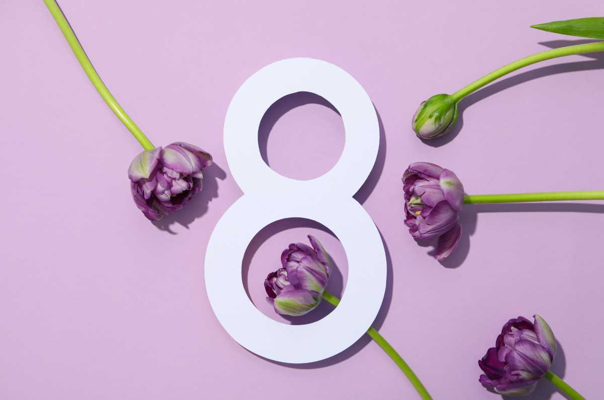 8M: ¿Qué significa el color morado y por qué es un símbolo de empoderamiento femenino?