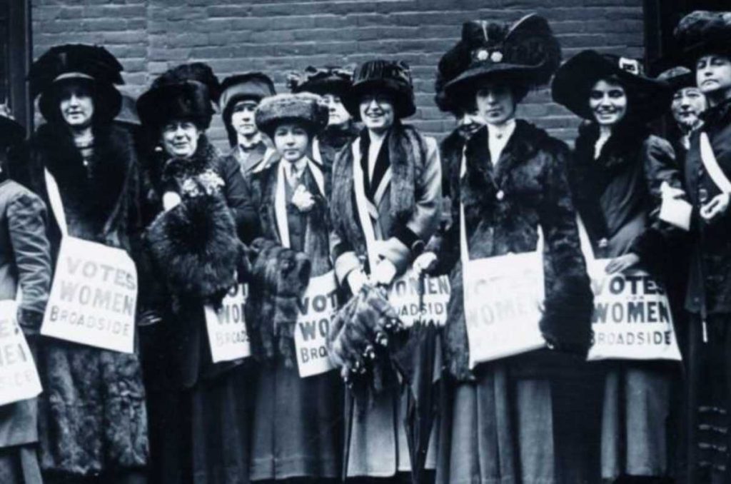 8M: ¿Qué significa el color morado y por qué es un símbolo de empoderamiento femenino? 1