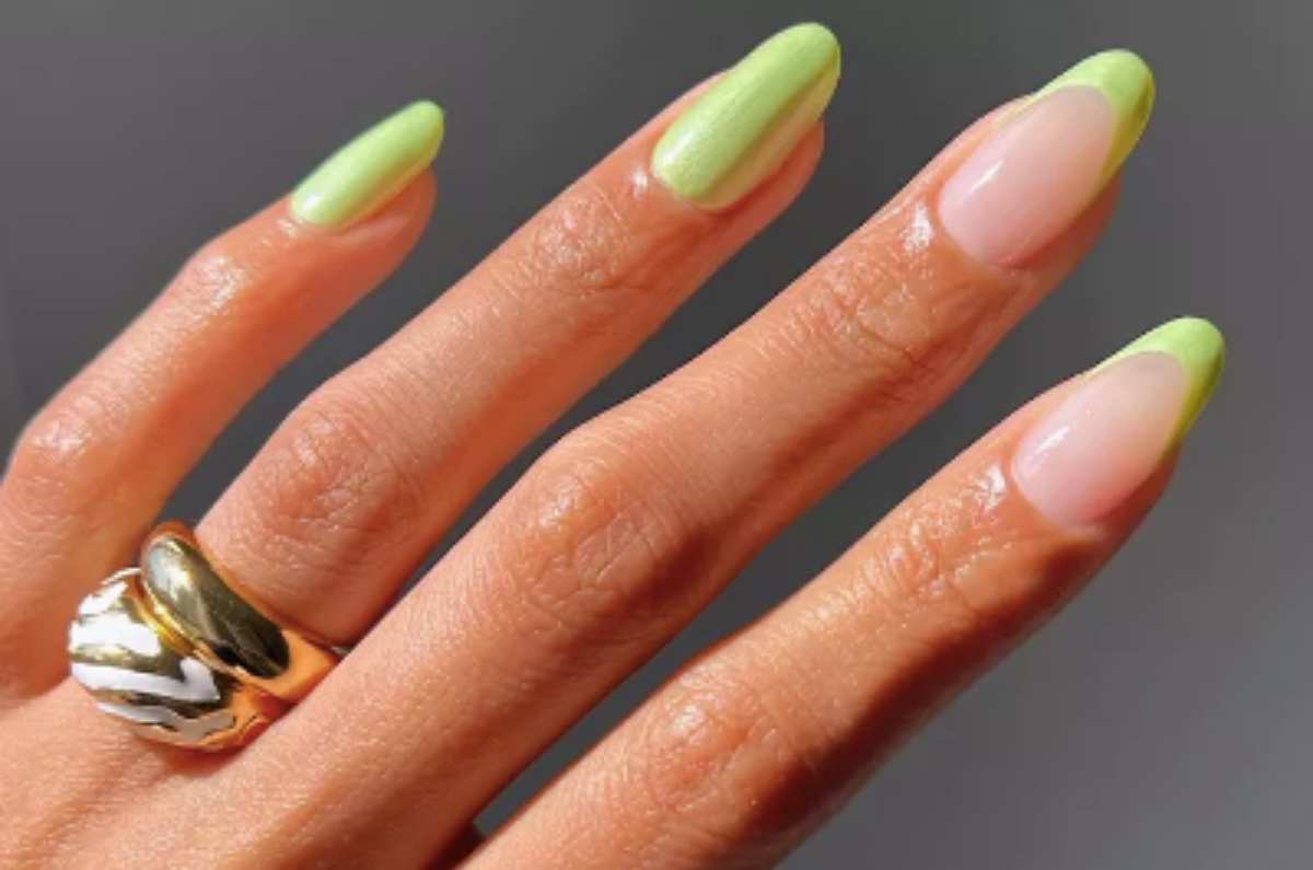 10 diseños de uñas de primavera con toques de color verde fáciles