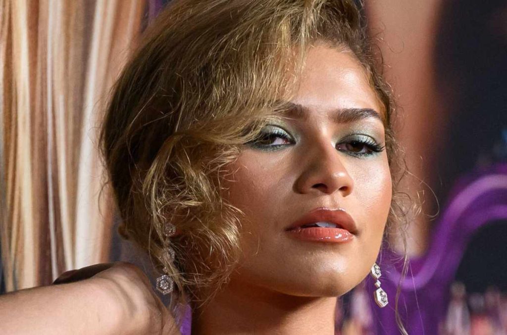 El maquillaje de Zendaya perfecto para morenas con ojos cafés 0